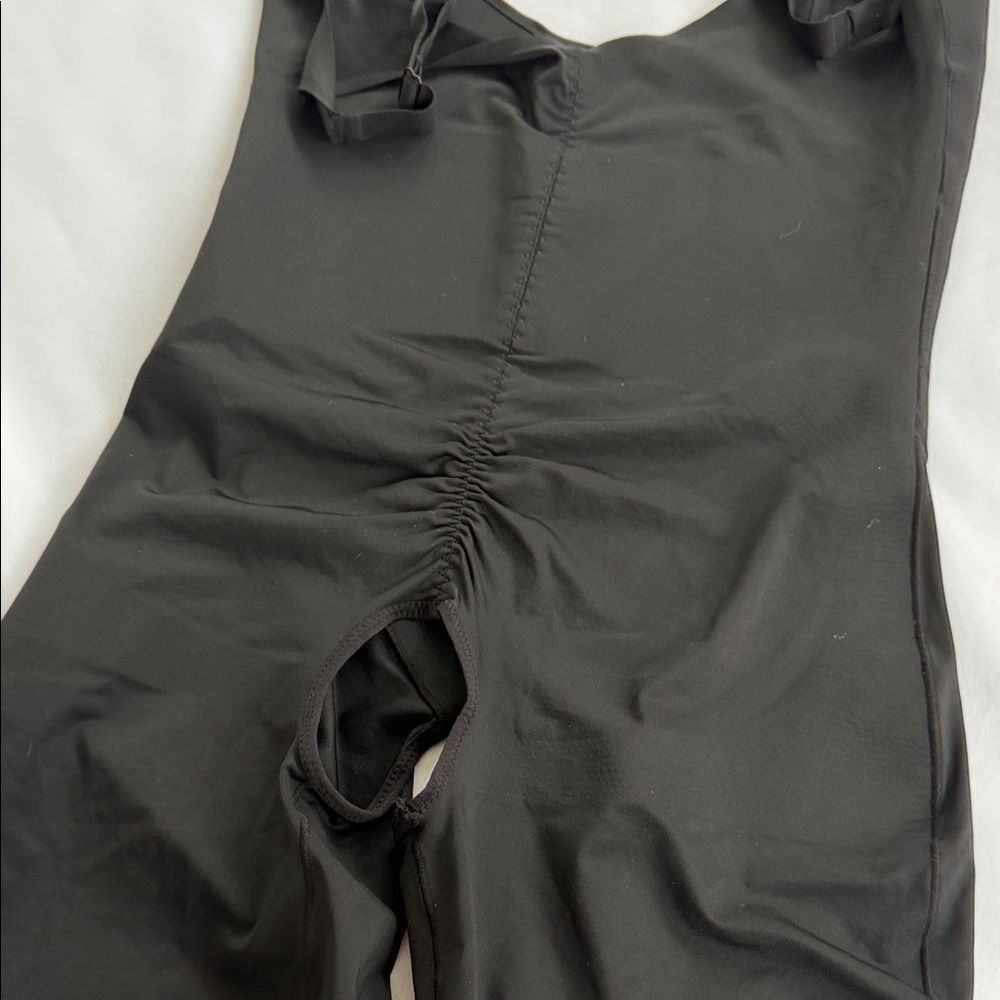 Black Full-Body Sculpting Shapewear Bodysuit - Picture 6 of 6